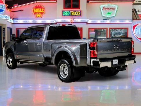 Used 2024 Ford F350 Lariat w/ Lariat Ultimate Package AWD/4WD image 4