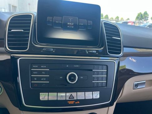 Used 2018 Mercedes-Benz GLE 350 image 19