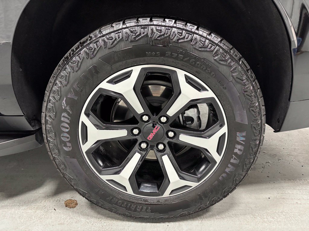 Used 2026 GMC Yukon XL AT4 AWD/4WD image 65