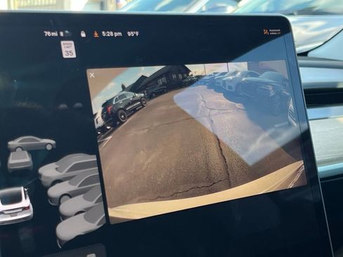 Used 2021 Tesla Model 3 Standard Range Plus image 39