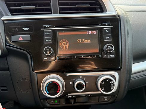 Used 2020 Honda Fit LX image 16