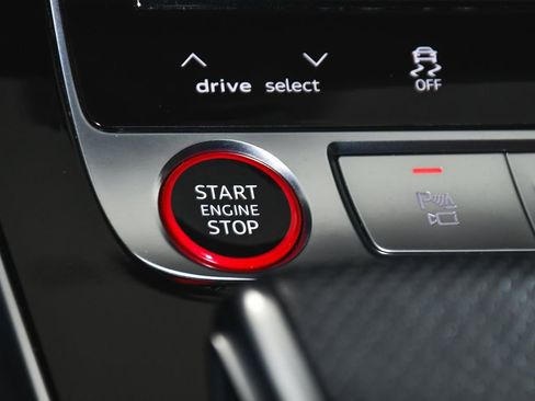 Used 2023 Audi SQ7 Prestige image 37