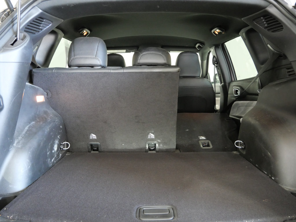 Used 2023 Jeep Compass Latitude AWD/4WD image 24