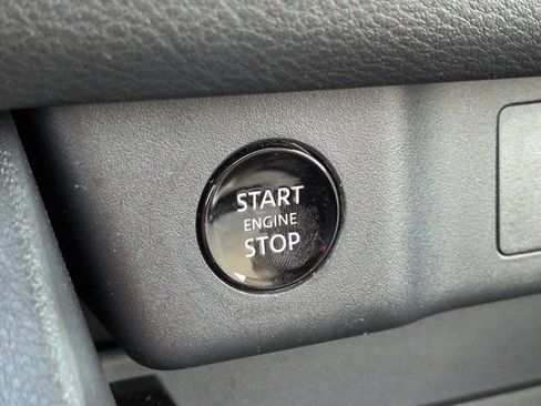 Used 2024 Nissan Rogue SV w/ SV Premium Package FWD image 27