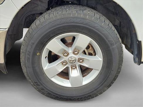 Used 2020 RAM 1500 Classic SLT w/ Luxury Group AWD/4WD image 20