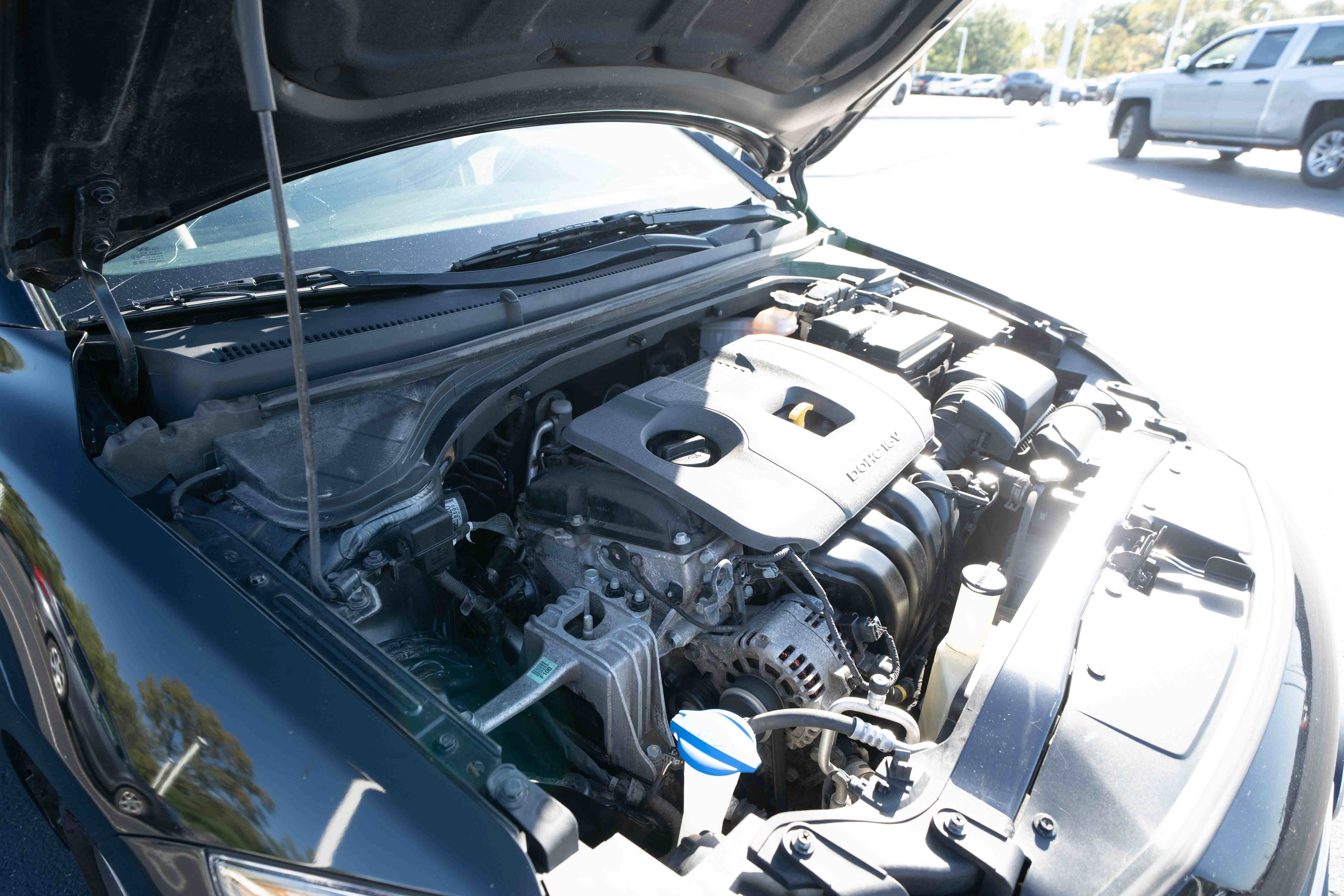 Used 2018 Hyundai Elantra Value Edition FWD image 31