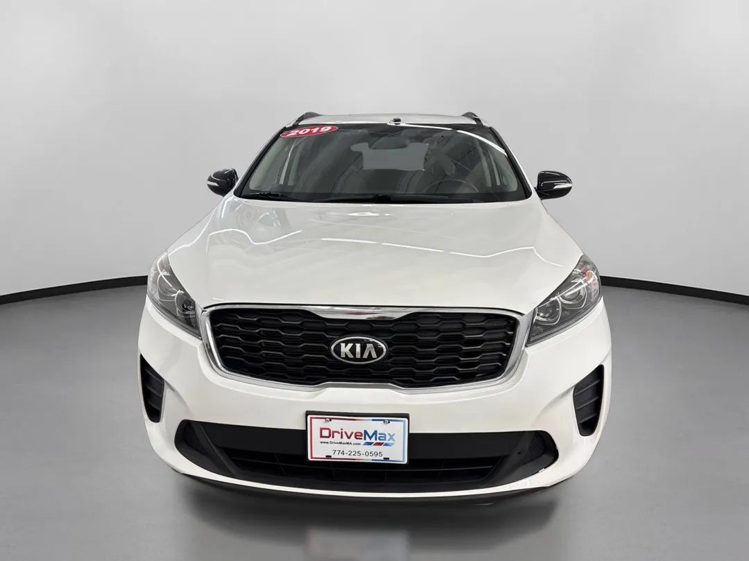 Used 2019 Kia Sorento S AWD/4WD image 2