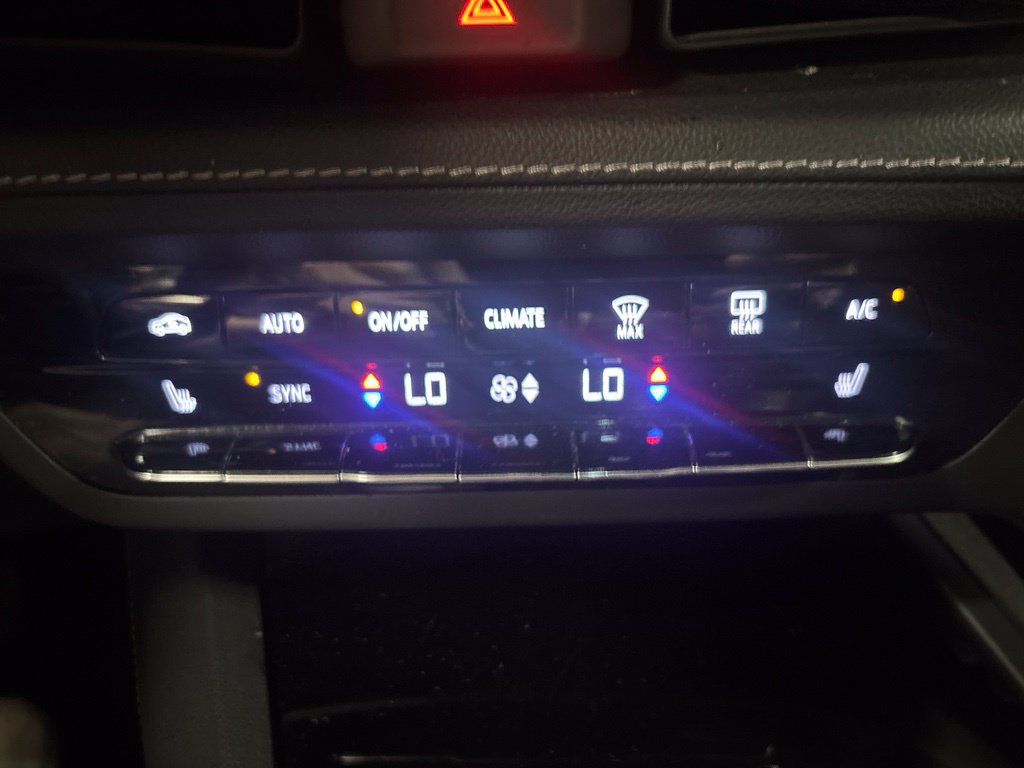 Used 2021 Buick Envision Preferred AWD/4WD image 11