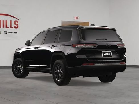 New 2024 Jeep Grand Cherokee L Laredo image 4