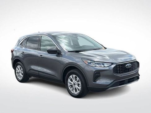 Certified 2024 Ford Escape Active AWD/4WD image 2
