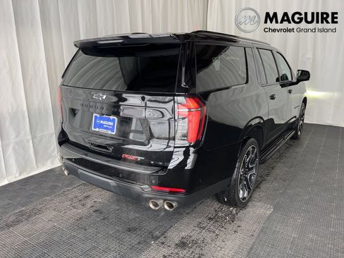 Used 2025 Chevrolet Suburban RST w/ RST Capability Package image 28