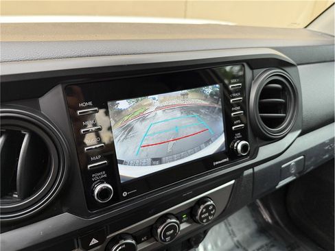 Used 2022 Toyota Tacoma SR RWD image 15