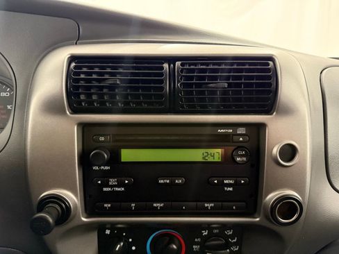 Used 2011 Ford Ranger XLT image 29