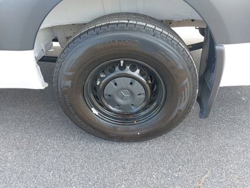 New 2025 Mercedes-Benz Sprinter 2500 image 29