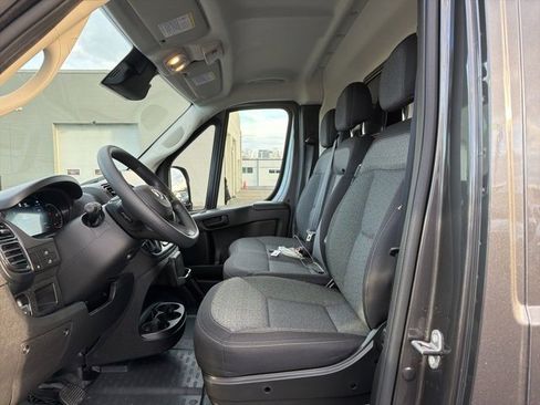New 2025 RAM ProMaster 3500 w/ Premium Convenience Group image 7