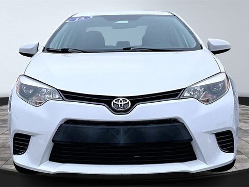 Used 2015 Toyota Corolla LE image 3