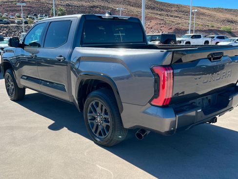 Used 2023 Toyota Tundra Platinum AWD/4WD image 3