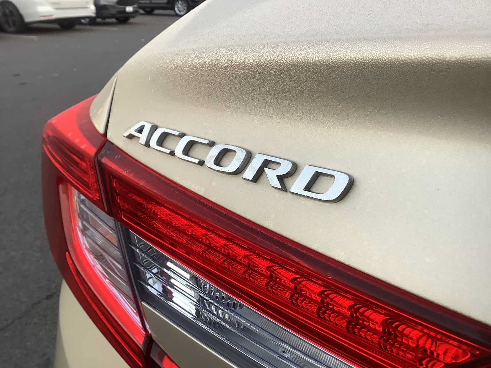 Certified 2019 Honda Accord EX-L image 6