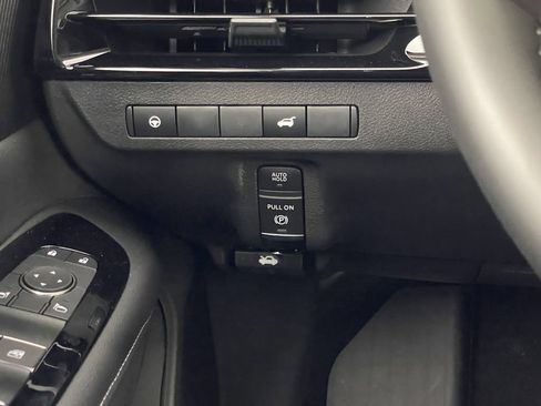 New 2025 Nissan Murano SV FWD image 23