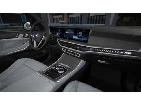 New 2026 BMW X5 sDrive40i image 14