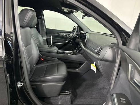 Used 2024 Chevrolet Traverse LT w/ Trailering Package image 28