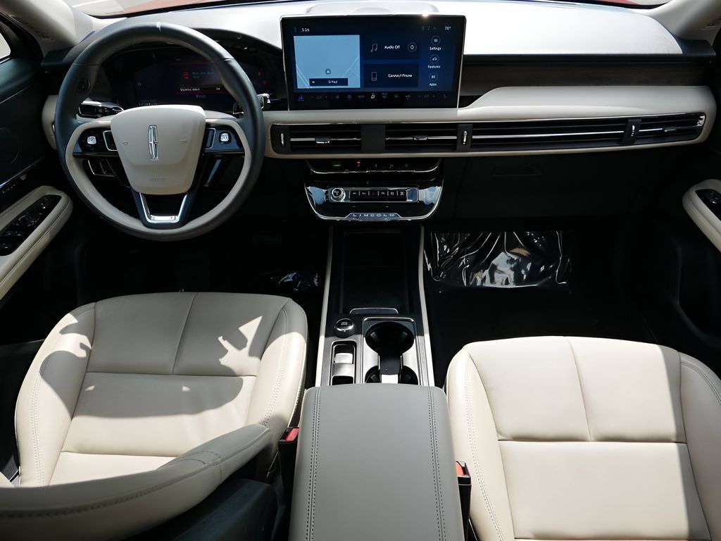 Used 2025 Lincoln Corsair Reserve FWD image 14