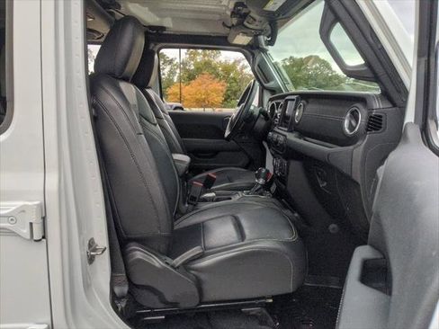 Certified 2022 Jeep Gladiator Overland w/ Popular Equipment Package image 45