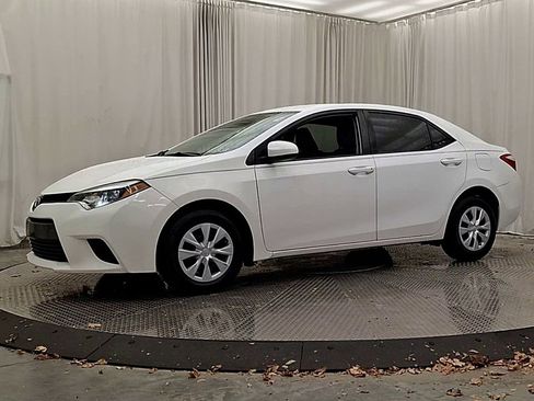 Certified 2016 Toyota Corolla L image 3