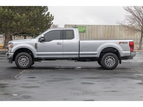 Used 2022 Ford F350 XLT w/ XLT Premium Package image 6