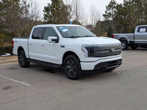 Certified 2024 Ford F150 Lightning Lariat image 2