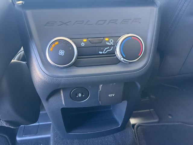 New 2026 Ford Explorer Active w/ Active Comfort Package RWD image 28