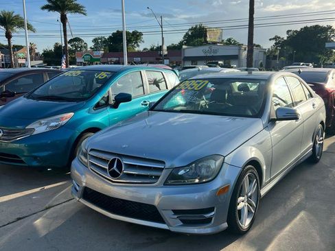 Used 2013 Mercedes-Benz C 250 Sedan w/ Premium 1 Pkg image 3