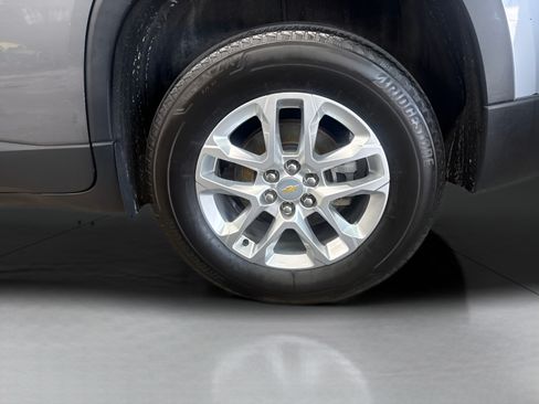 Used 2021 Chevrolet Traverse LT AWD/4WD image 7