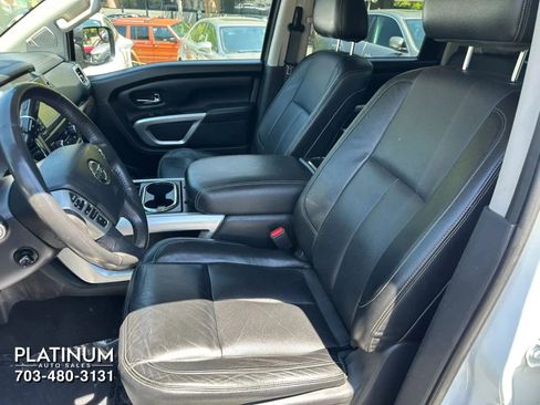 Used 2017 Nissan Titan SL RWD image 13