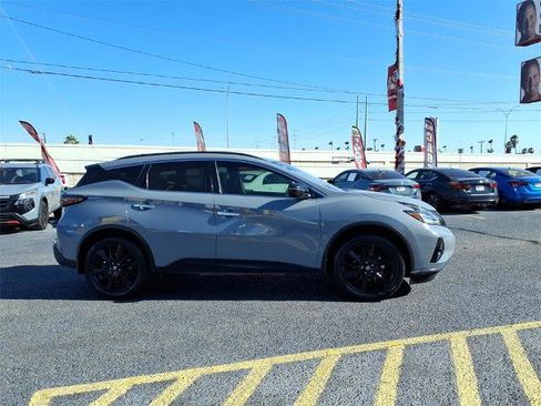 Certified 2022 Nissan Murano SV w/ SV Midnight Edition Package image 6