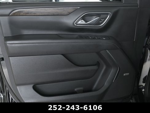 Used 2023 Chevrolet Tahoe Premier AWD/4WD image 29