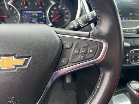 Used 2020 Chevrolet Equinox LT image 38