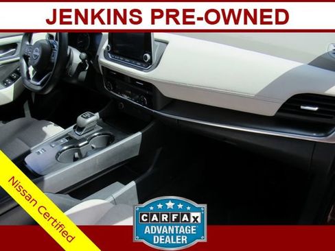 Certified 2023 Nissan Rogue SV FWD image 9