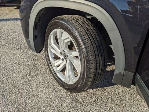 Certified 2022 Volkswagen Atlas SE image 38