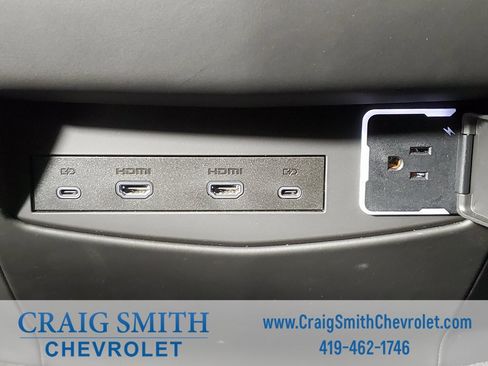 Used 2025 Cadillac Escalade Sport Platinum w/ LPO, ONYX Package image 45