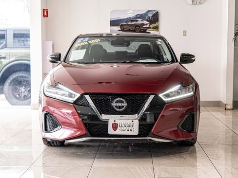 Used 2023 Nissan Maxima SL FWD image 2