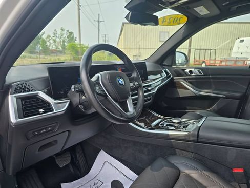 Used 2024 BMW X5 xDrive50e AWD/4WD image 11