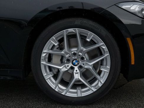 Used 2025 BMW 330i Sedan w/ Parking Assistance Package image 9