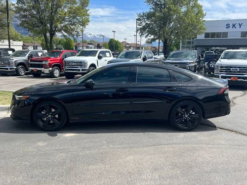 Used 2024 Honda Accord Sport image 12