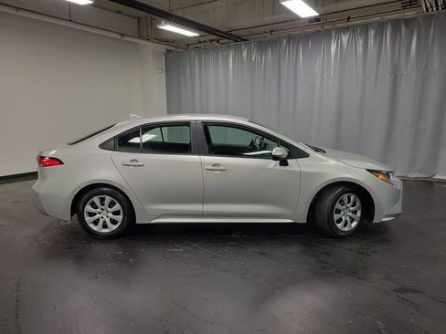 Used 2024 Toyota Corolla LE image 9