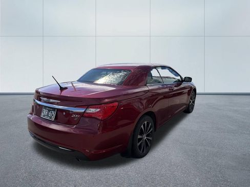 Used 2013 Chrysler 200 S FWD image 11