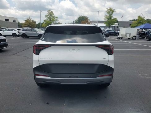 New 2026 Kia Sportage EX w/ EX Panorama Roof Package image 5