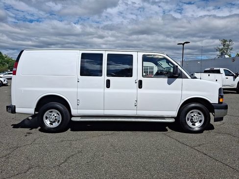Certified 2024 Chevrolet Express 2500 w/ Driver Convenience Package RWD image 8