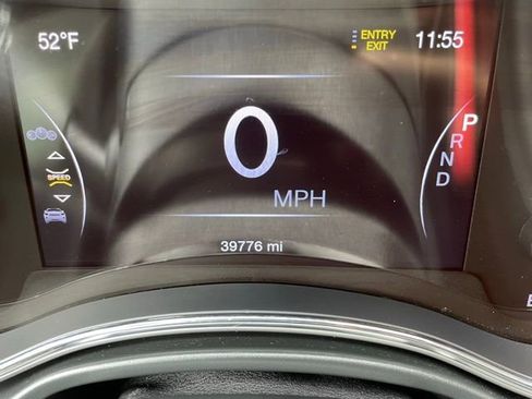 Used 2021 Jeep Grand Cherokee Overland AWD/4WD image 18