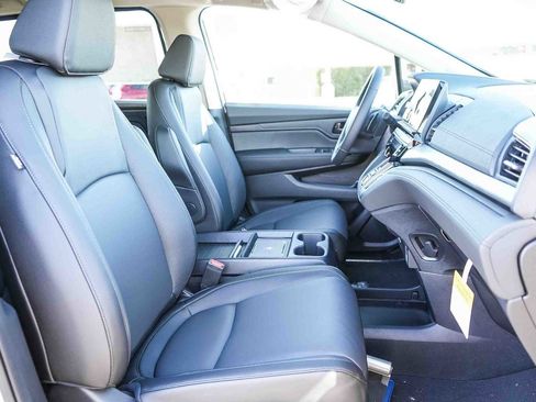 New 2026 Honda Odyssey EX-L image 18